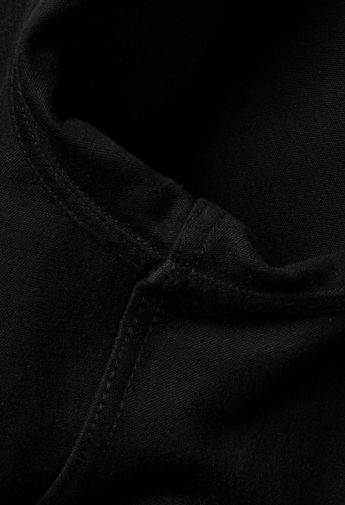 Shirt 02 in Jet Black